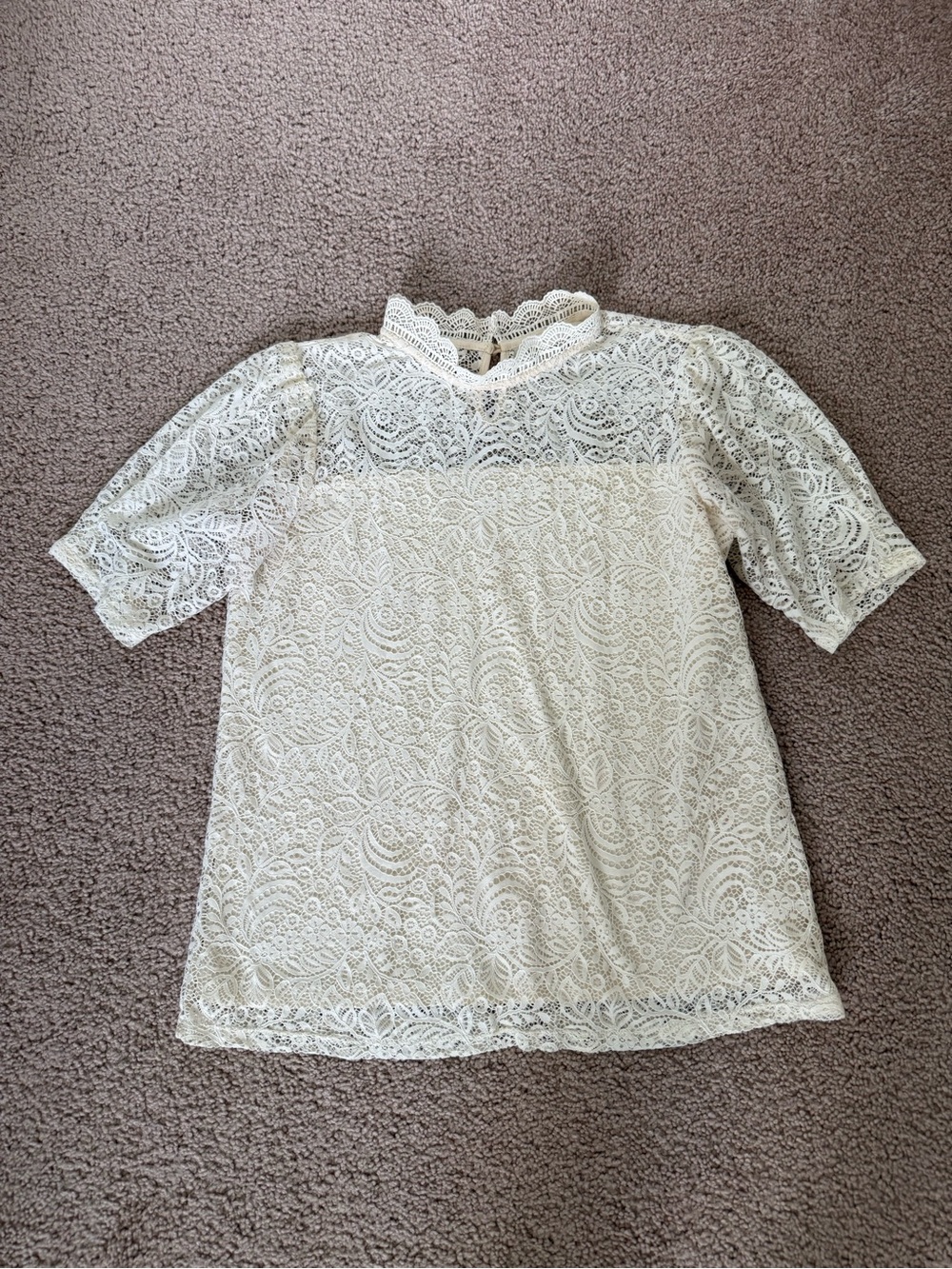 Women’s Ivory Lace Short-Sleeve Blouse